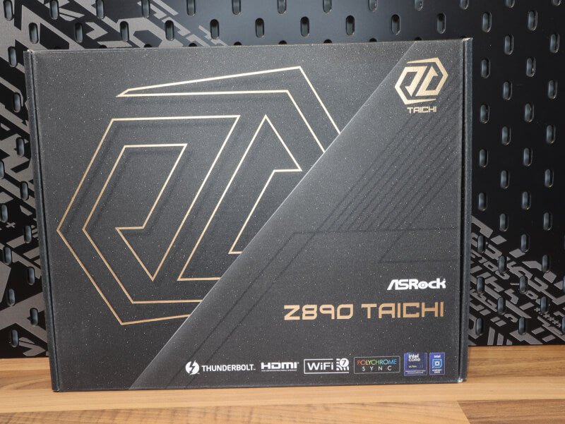 ASRock Z890 Taichi empaque retail