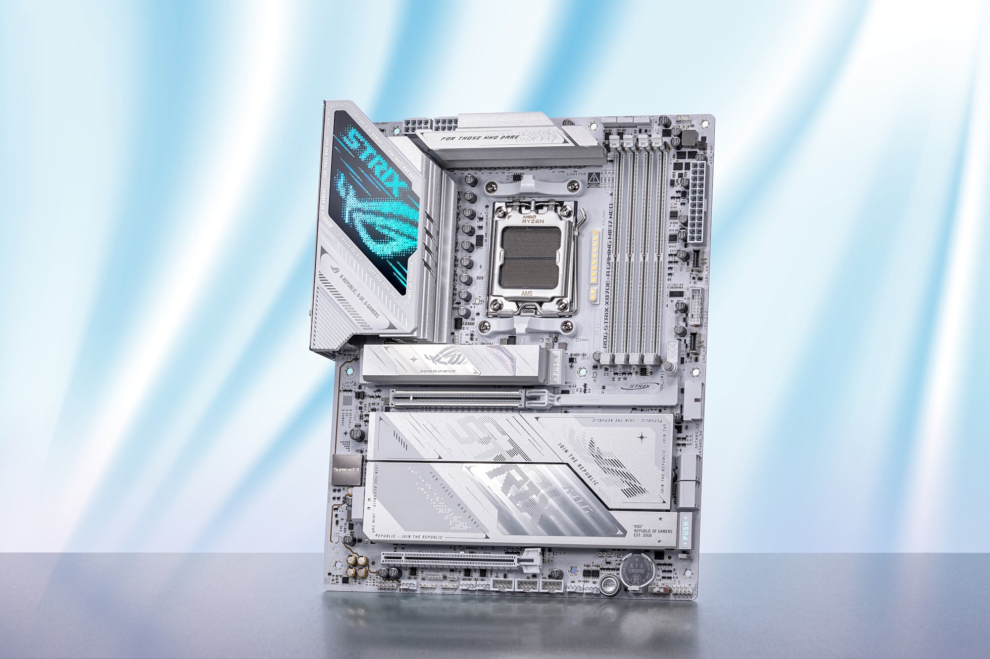 Placa madre ASUS ROG Strix X870E-A Gaming WiFi7 Neo, vista frontal