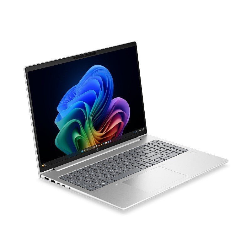 Notebook HP EliteBook 6 G2i DJ2X6AT abierta en vista frontal izquierda con pantalla WUXGA y chasis plateado