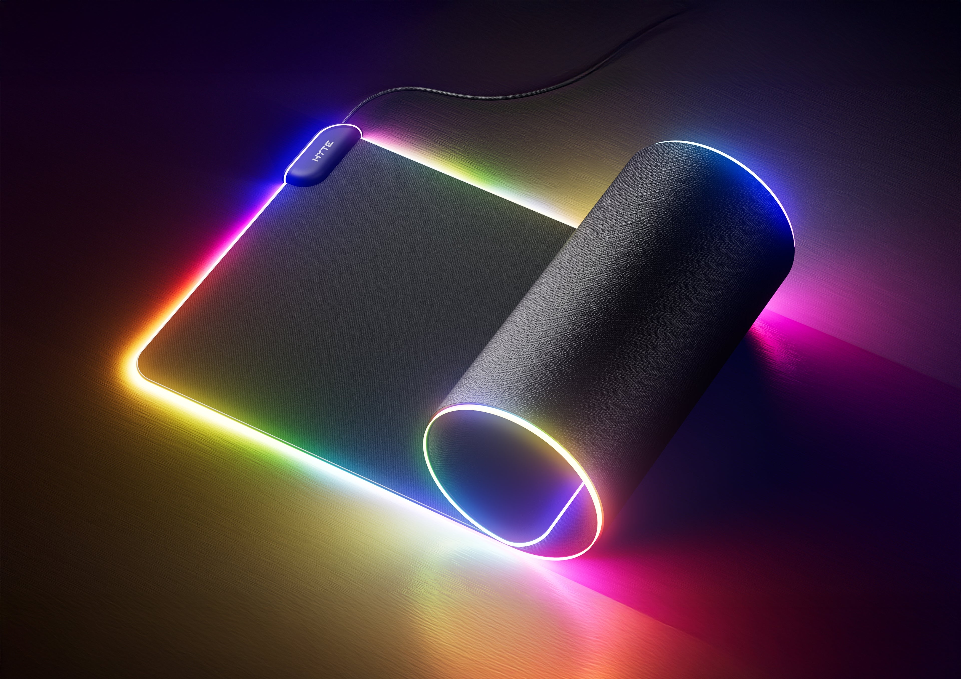 HYTE CNVS Pitch Black mouse pad RGB MAT-HYTE-CNVS-B vista angular
