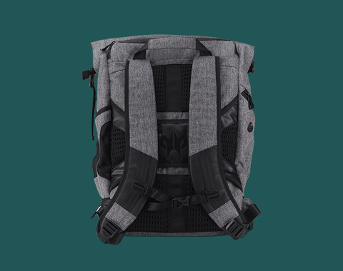 "MOCHILA ACER PREDATOR ROLLTOP PARA LAPTOP GAMING 15.6” CON COMPARTIMENTO ACOLCHADO, BOLSILLO INFERIOR, RESISTENTE AL CLIMA Y PANEL TRANSPIRABLE NP.BAG1A.290 - SMART BUSINESS