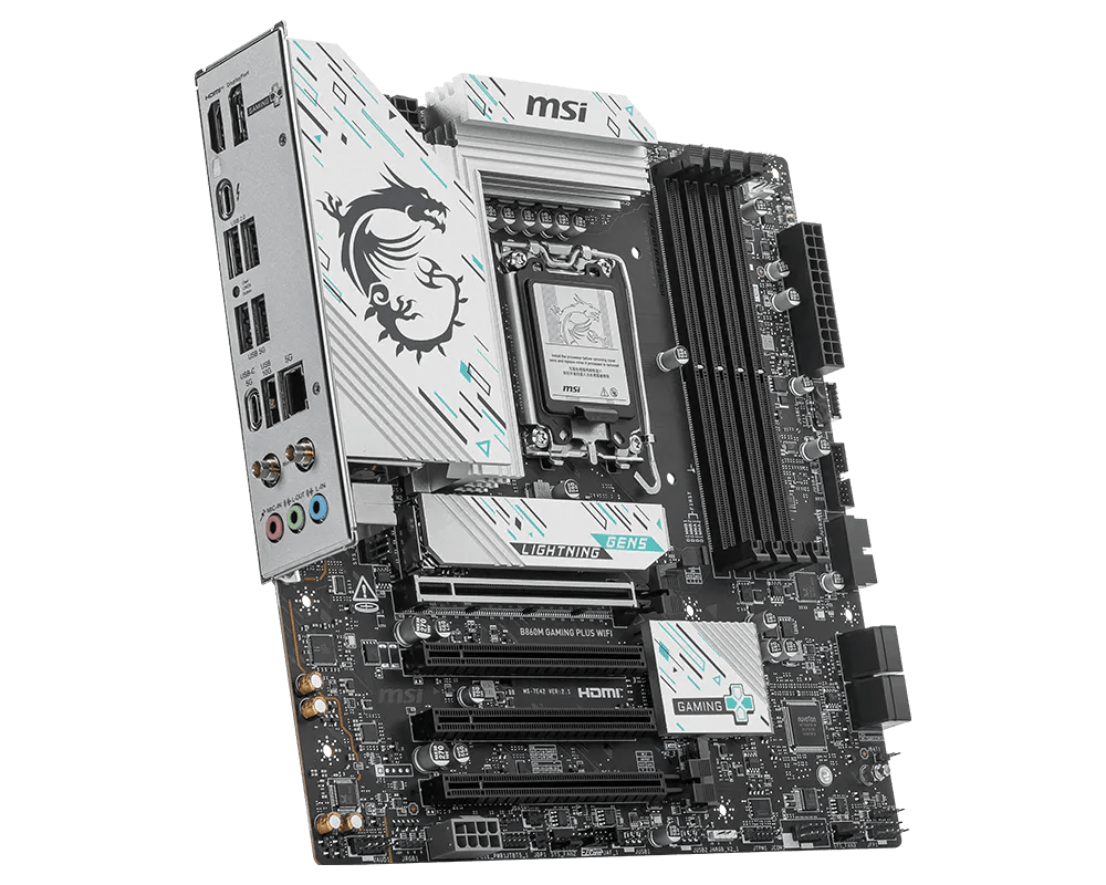 Placa madre MSI B860M GAMING PLUS WIFI, vista en perspectiva de la placa Micro ATX con disipadores y cuatro ranuras DDR5