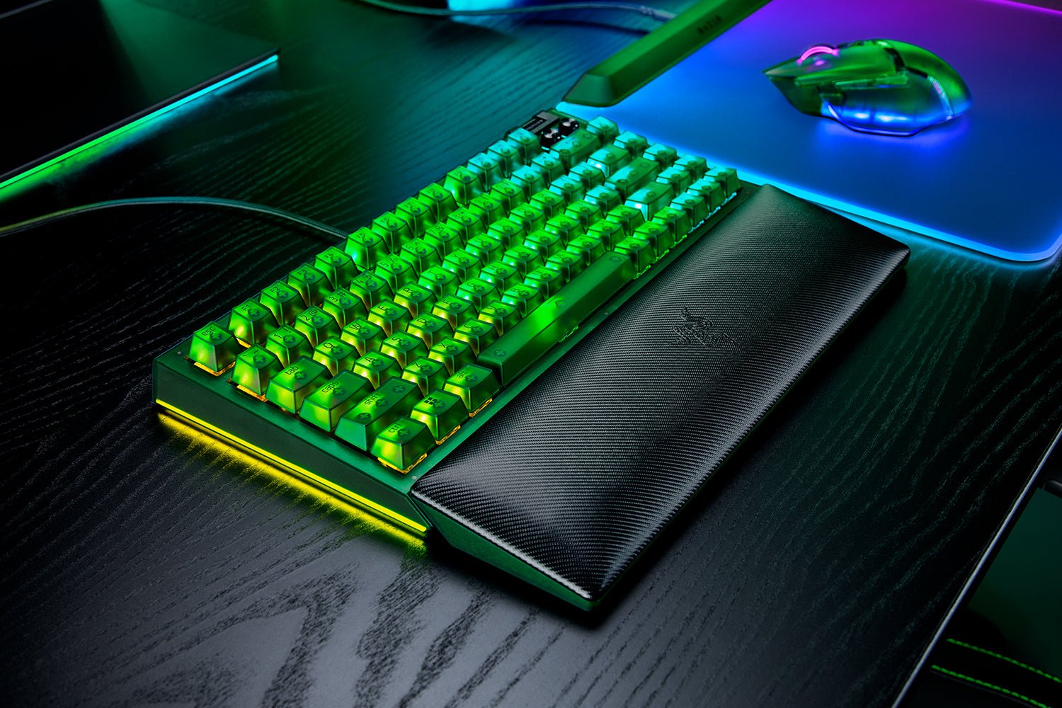 Razer BlackWidow V4 75 Phantom Green RZ03-05003400-R3U1 vista oficial 3