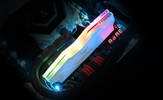 Memoria TEAMGROUP T-FORCE DELTA RGB blanca 16GB (2x8GB) DDR4-3600 CL18, TF4D416G3600HC18JDC01