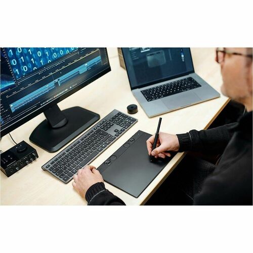 WACOM INTUOS PRO TABLETA GRÁFICA - 5080 LPI - CON CABLE/INALÁMBRICO - NEGRO - BLUETOOTH - 8192 NIVEL DE PRESIÓN - LÁPIZ - PC, MAC PTK870K0A - SMART BUSINESS